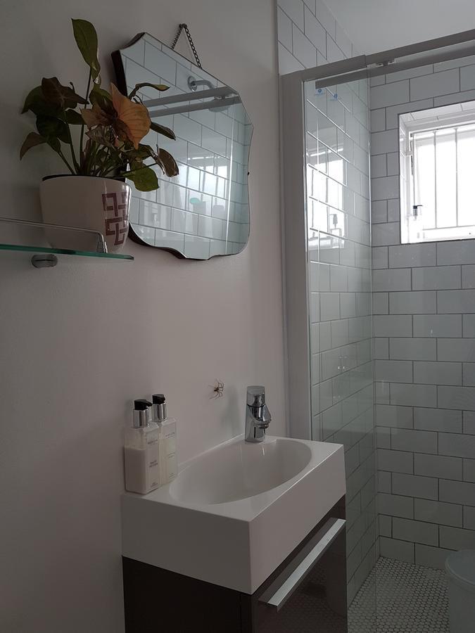 Gilmour Hill Bed & Breakfast Cape Town Bagian luar foto