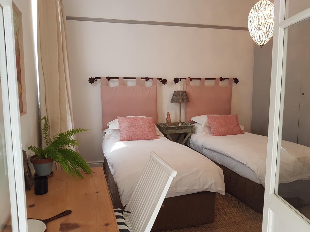 Gilmour Hill Bed & Breakfast Cape Town Bagian luar foto